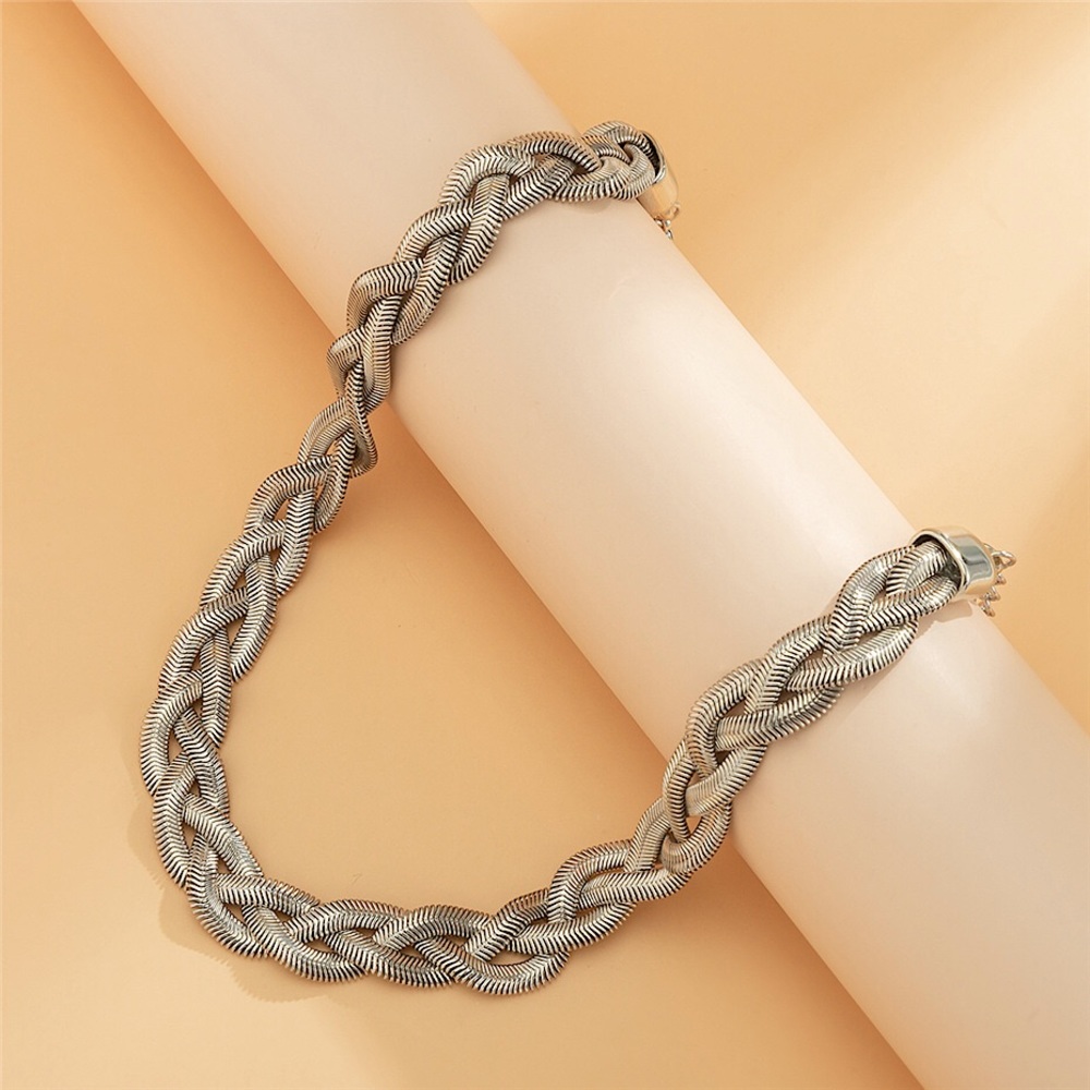 ⚜️[𝟯𝟬%𝗢𝗙𝗙|𝗯𝘂𝗻𝗱𝗹𝗲𝘀 𝟯+]⚜️Silver Braided Snake Chain Flat Choker NEW - Picture 3 of 9
